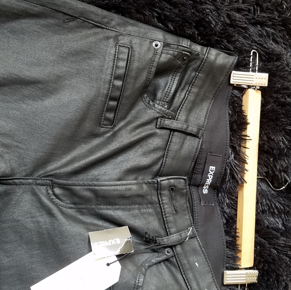 Express faux leather coated Legging
